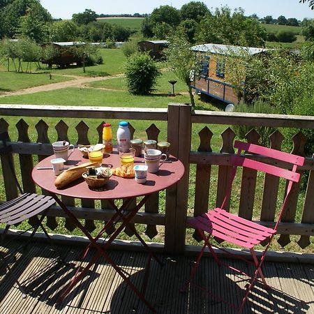 Les Roulottes & Cottages Du Moulin Chenille-Change Екстер'єр фото