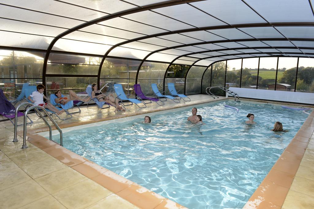 Les Roulottes & Cottages Du Moulin Chenille-Change Екстер'єр фото