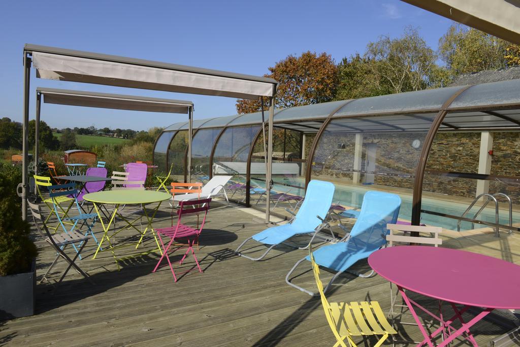 Les Roulottes & Cottages Du Moulin Chenille-Change Екстер'єр фото